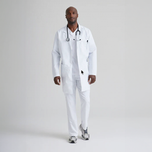 Bata Médica Masculina Barco Noah – Estilo clásico y máxima comodidad