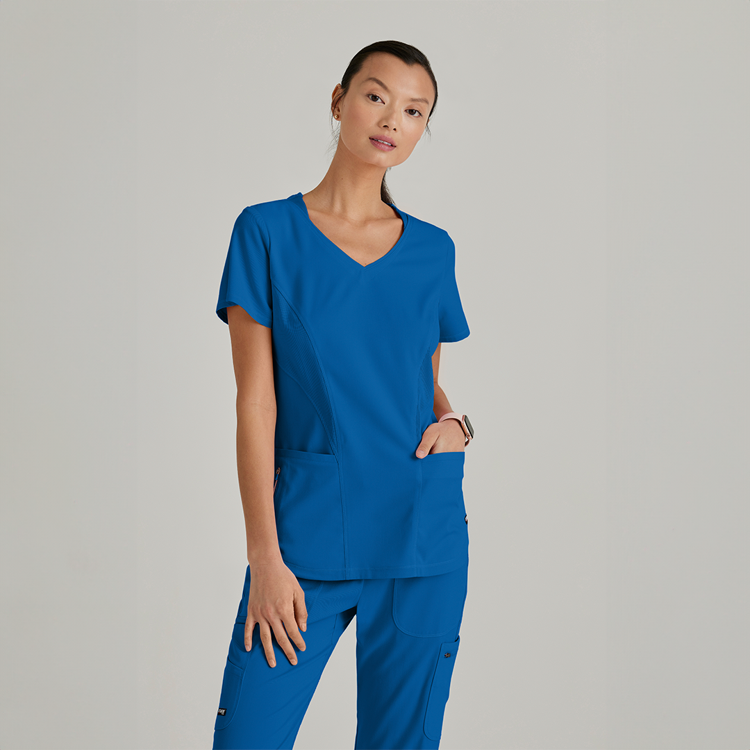 
                  
                    CAMISA DE MUJER ESTILO CARLY CUELLO V CURVO GREYS ANATOMY
                  
                