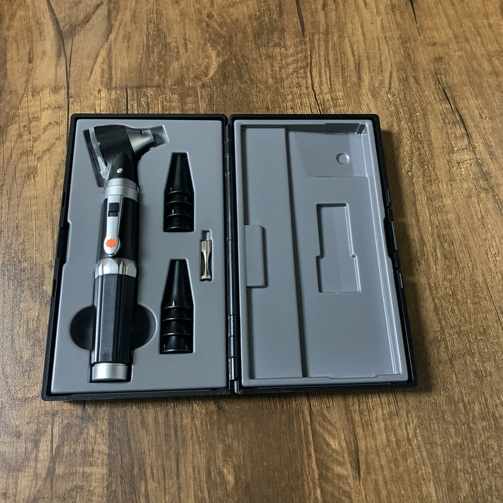 
                  
                    High Precision Otoscope with XHL Halogen Bulb and 3X Magnification Lens MICRO MEDIC
                  
                