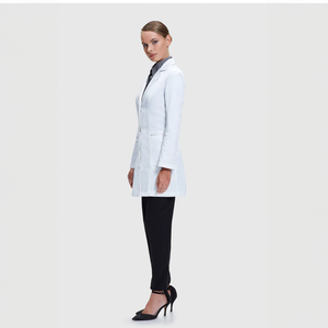 Bata de Laboratorio Premium Dr. James para Mujer DR5