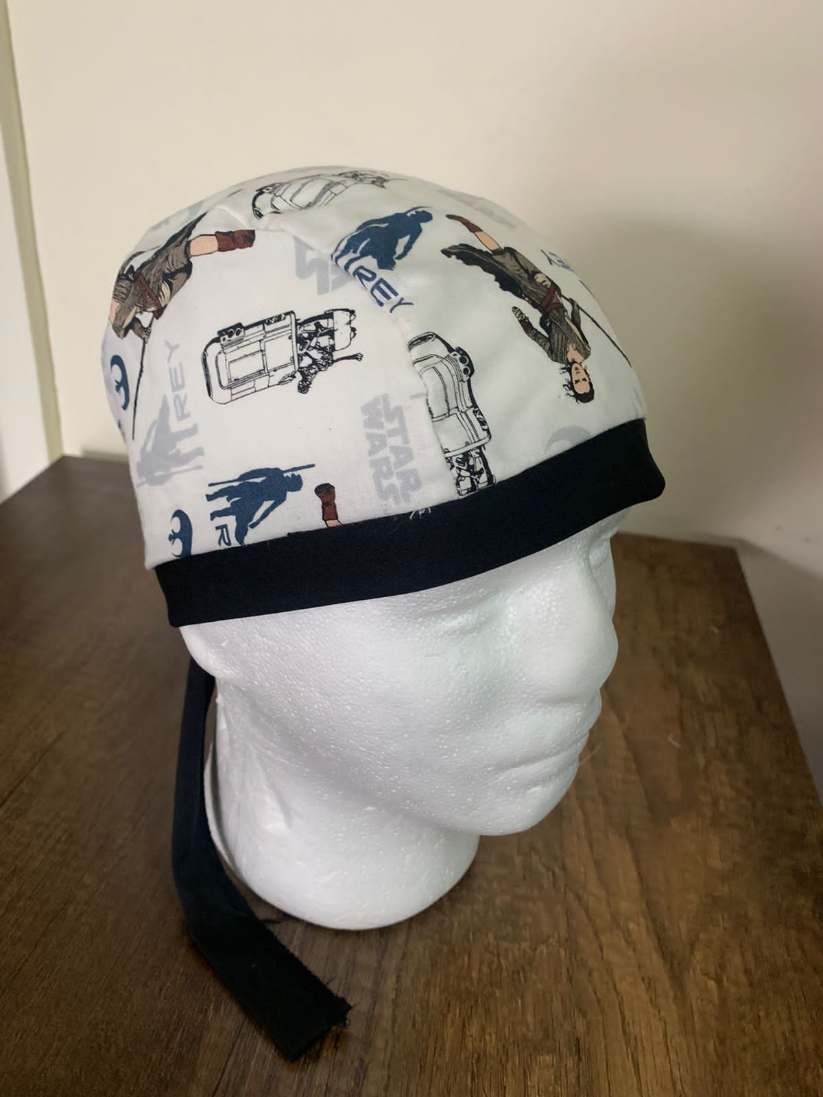 
                  
                    Gorro de Cirugía con Estampado para Médico y Enfermera
                  
                