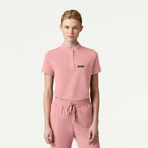 Color: Rosado Perla - vista frontal Camisa Jaanuu Savi Cuello Alto en Medimed Honduras