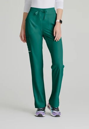 Color: Verde Hunter - vista frontal Pantalon Mujer 3 Bolsillos Skechers en Medimed Honduras