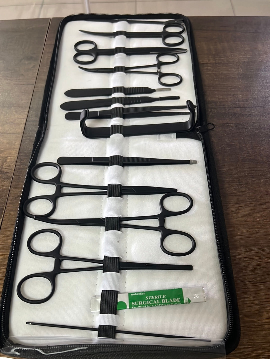 
                  
                    Minor Surgery Kit of 15 Pieces in Stainless Steel
                  
                